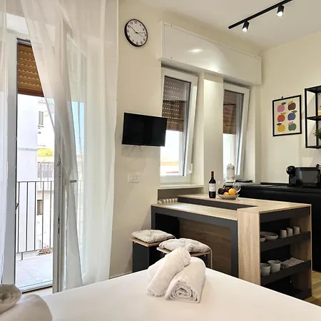 My E Moderno בארי