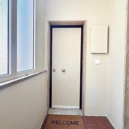 My E Moderno Apartment *